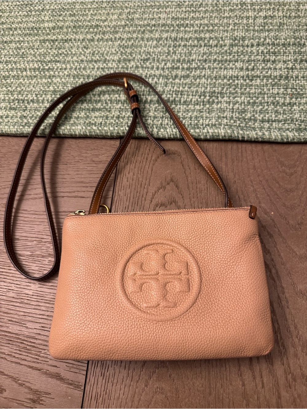 Tory Burch Pebbled Leather Crossbody in Tan Brown - Picture 2 of 8
